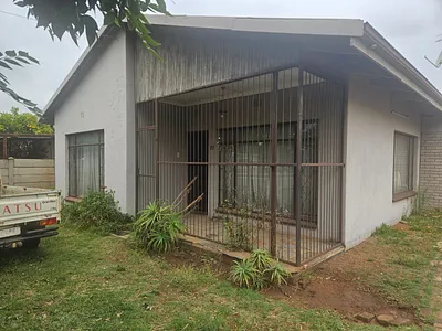 3 Bedroom House For Sale in Randfontein - bZMJ.webp