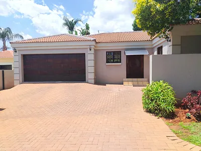 3 Bedroom House To Rent in Roodepoort - img