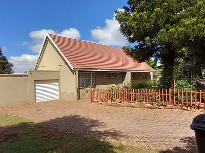 3 Bedroom House To Rent in Krugersdorp - tABw.webp