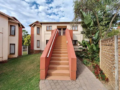 2 Bedroom Townhouse To Rent in Randburg - img