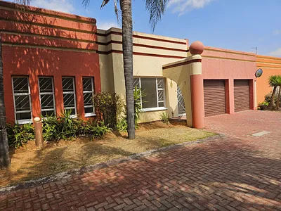 3 Bedroom Townhouse For Sale in Randfontein - bWJB.webp
