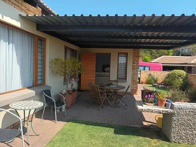 3 Bedroom Townhouse To Rent in Krugersdorp - gc3T.webp