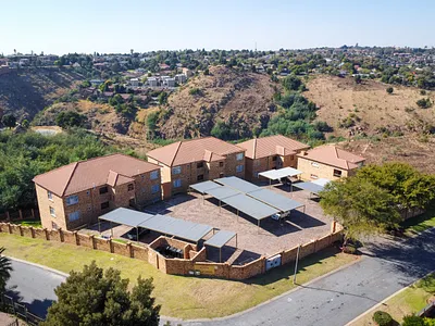 3 Bedroom Apartment For Sale in Krugersdorp - pXeE.webp
