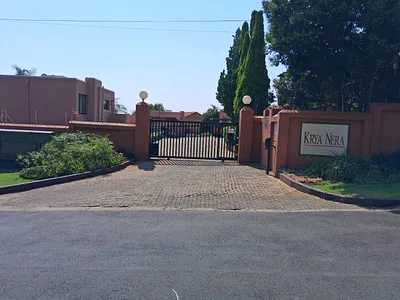 2 Bedroom Apartment For Sale in Roodepoort - Ccz4.webp