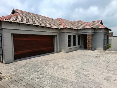 3 Bedroom House For Sale in Secunda - img