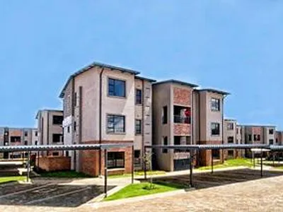 3 Bedroom Apartment For Sale in Roodepoort - 0z1a.webp