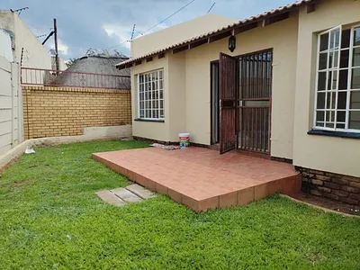 2 Bedroom House For Sale in Randfontein - cPFA.webp
