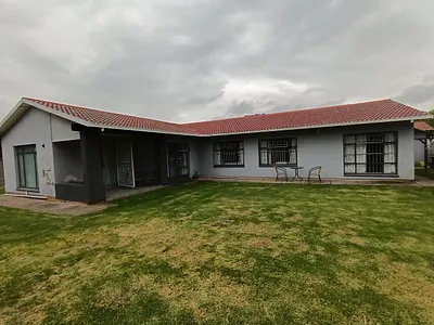 9 Bedroom House For Sale in Secunda - cgWA.webp