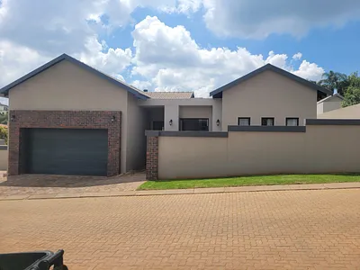 3 Bedroom House For Sale in Krugersdorp - 3fFA.webp