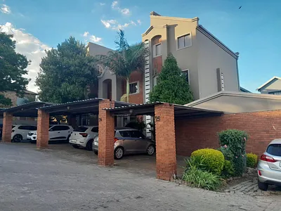0.5 Bedroom Apartment To Rent in Roodepoort - img