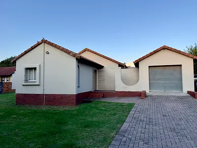 3 Bedroom House For Sale in Secunda - BXuB.webp
