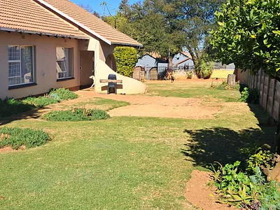 3 Bedroom House For Sale in Roodepoort - ILFS.webp