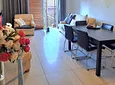 Carousel Indicator - D0E7.webp