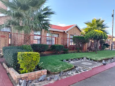 3 Bedroom House For Sale in Randfontein - img