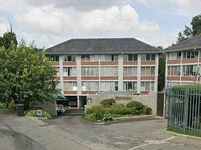 1.5 Bedroom Apartment To Rent in Randburg - 1ZG0.webp