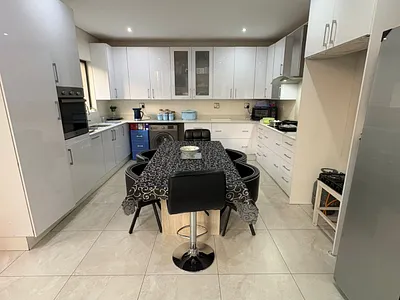 2 Bedroom Townhouse For Sale in Johannesburg - img