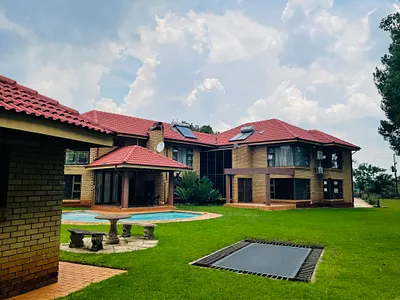 4 Bedroom House For Sale in Centurion - su0V.webp