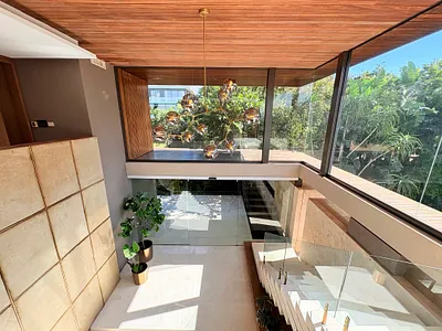4 Bedroom House For Sale in Umhlanga - G5F5.webp