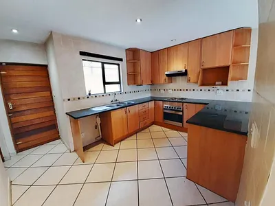 3 Bedroom Townhouse To Rent in Alberton - img
