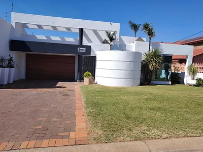 4 Bedroom House To Rent in Johannesburg - img