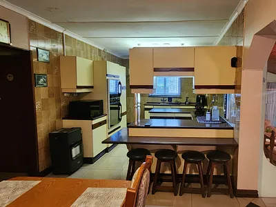 4 Bedroom House For Sale in Durban - cwj7.webp