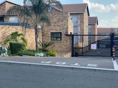 2 Bedroom Apartment To Rent in Randburg - Ymbe.webp