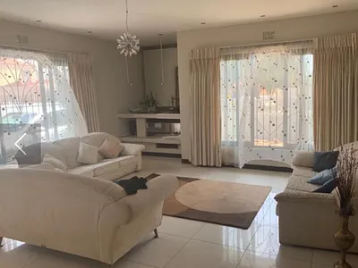 3 Bedroom House For Sale in Johannesburg - hNu8.webp