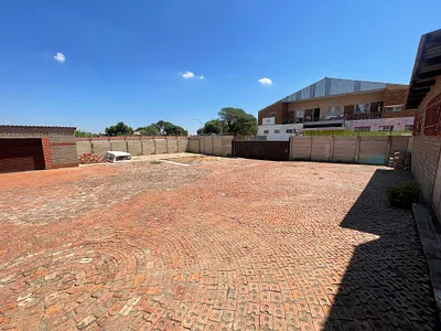 4 Bedroom House For Sale in Kimberley - 0pPb.webp