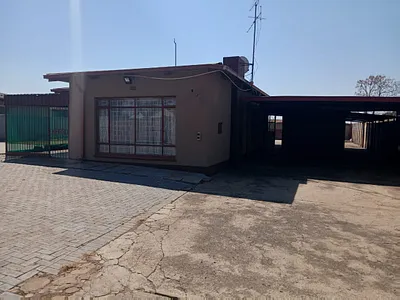 4 Bedroom House For Sale in Vereeniging - mK5v.webp