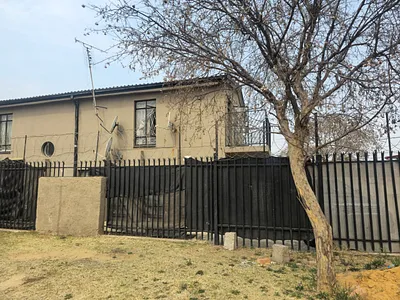 5 Bedroom House For Sale in Centurion - 2QWJ.webp