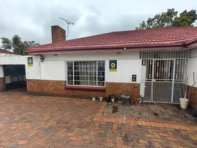 3 Bedroom House For Sale in Johannesburg - U3EL.webp