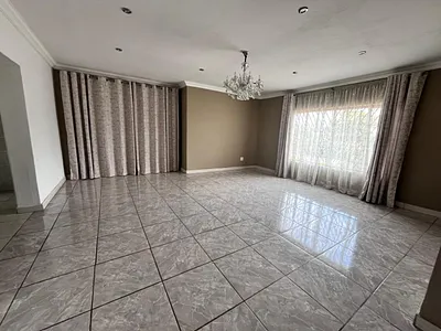 4 Bedroom House For Sale in Centurion - img