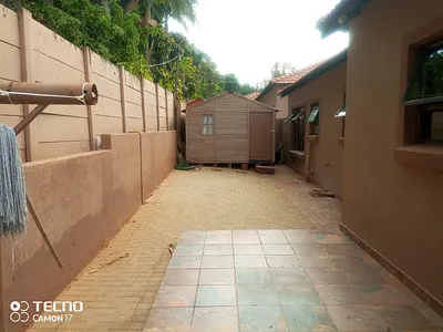 3 Bedroom Townhouse For Sale in Pretoria - img