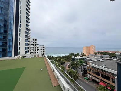 3 Bedroom Apartment For Sale in Umhlanga - 77nU.webp