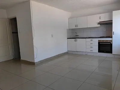 2 Bedroom Apartment To Rent in Johannesburg - pE8U.webp