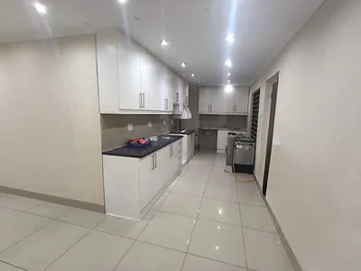 2 Bedroom Apartment To Rent in Sandton - JHSJ.webp