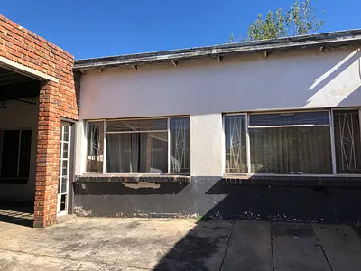 7 Bedroom Apartment To Rent in Pretoria - GYY6.webp