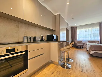 0.5 Bedroom Apartment To Rent in Cape Town - img