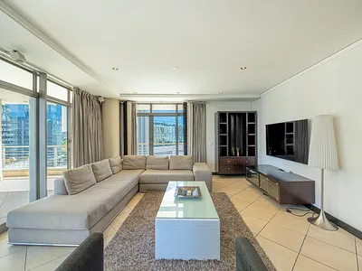 2 Bedroom Apartment For Sale in Cape Town - img