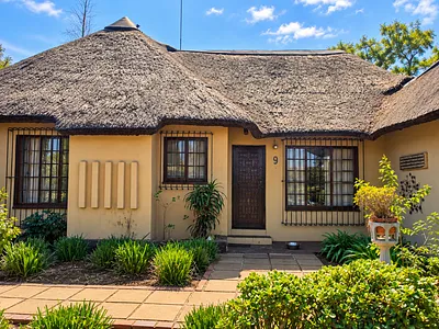 4 Bedroom House For Sale in Alberton - enSr.webp