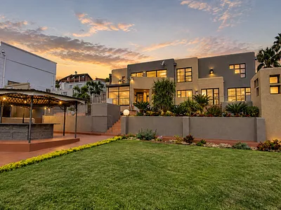 4 Bedroom House For Sale in Johannesburg - img