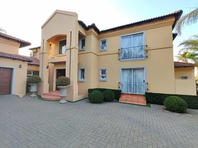 5 Bedroom House For Sale in Centurion - img