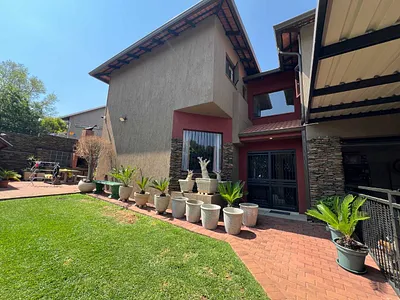 4 Bedroom House For Sale in Pretoria - img