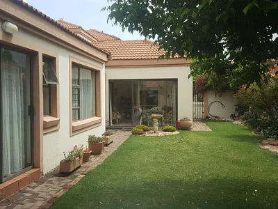 4 Bedroom House For Sale in Pretoria - V00Q.webp