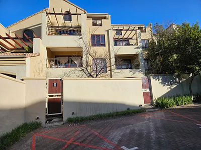 2 Bedroom Apartment To Rent in Sandton - t62J.webp