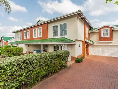 4 Bedroom Townhouse To Rent in Mount Edgecombe - img