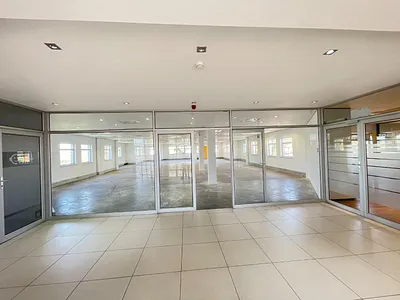 Commercial Property To Rent in Mount Edgecombe - y81a.webp