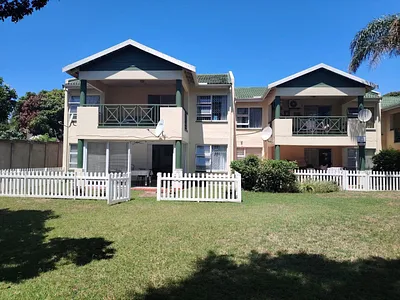 2 Bedroom Apartment For Sale in Mount Edgecombe - A6yL.webp