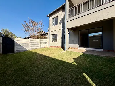 2 Bedroom Apartment For Sale in Benoni - HFg1.webp