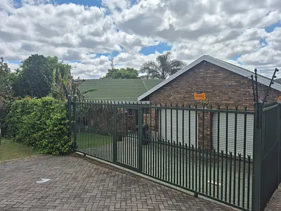 3 Bedroom Townhouse To Rent in Pretoria - img